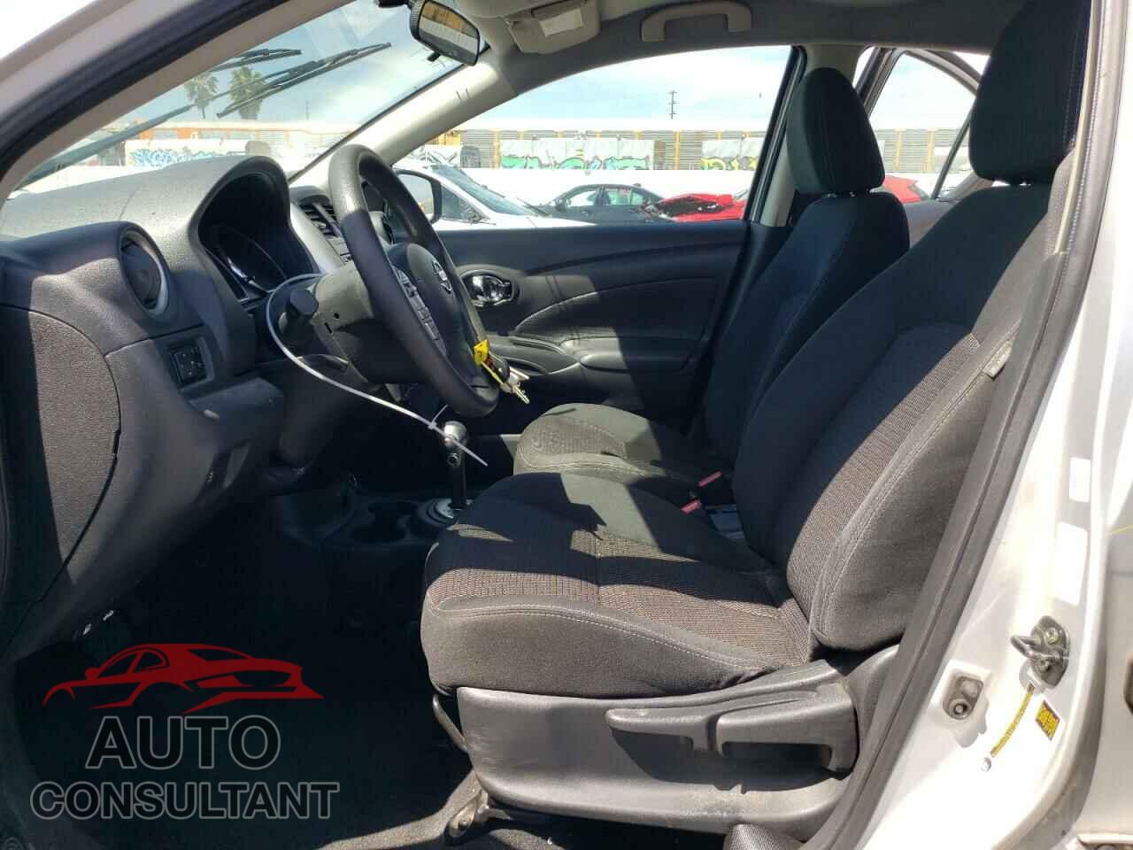 NISSAN VERSA 2017 - 3N1CN7AP3HL853352