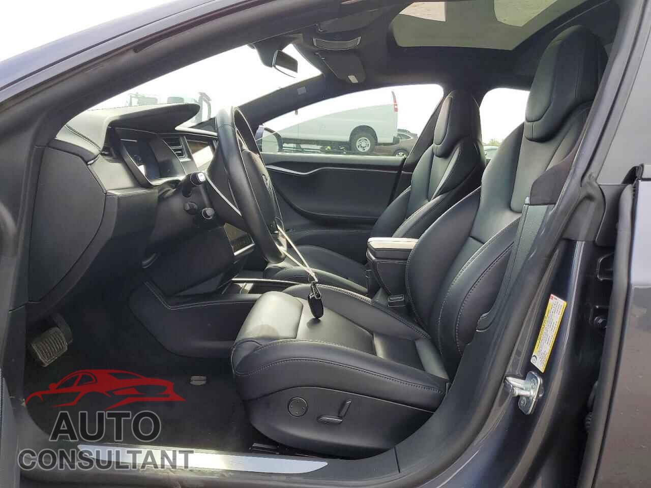 TESLA MODEL S 2018 - 5YJSA1E26JF283996