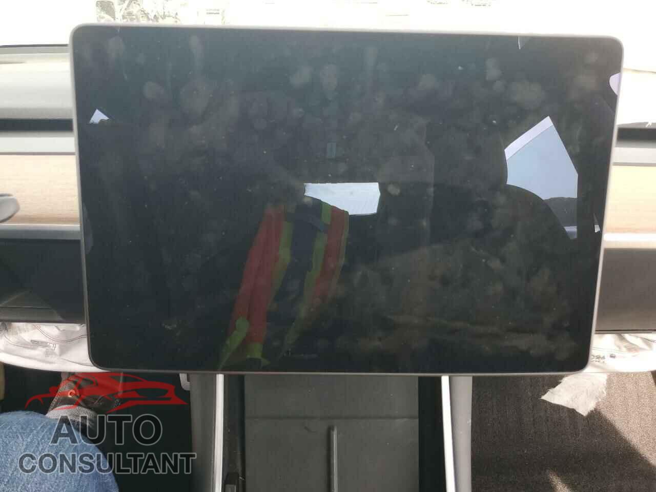 TESLA MODEL 3 2020 - 5YJ3E1EA4LF745877
