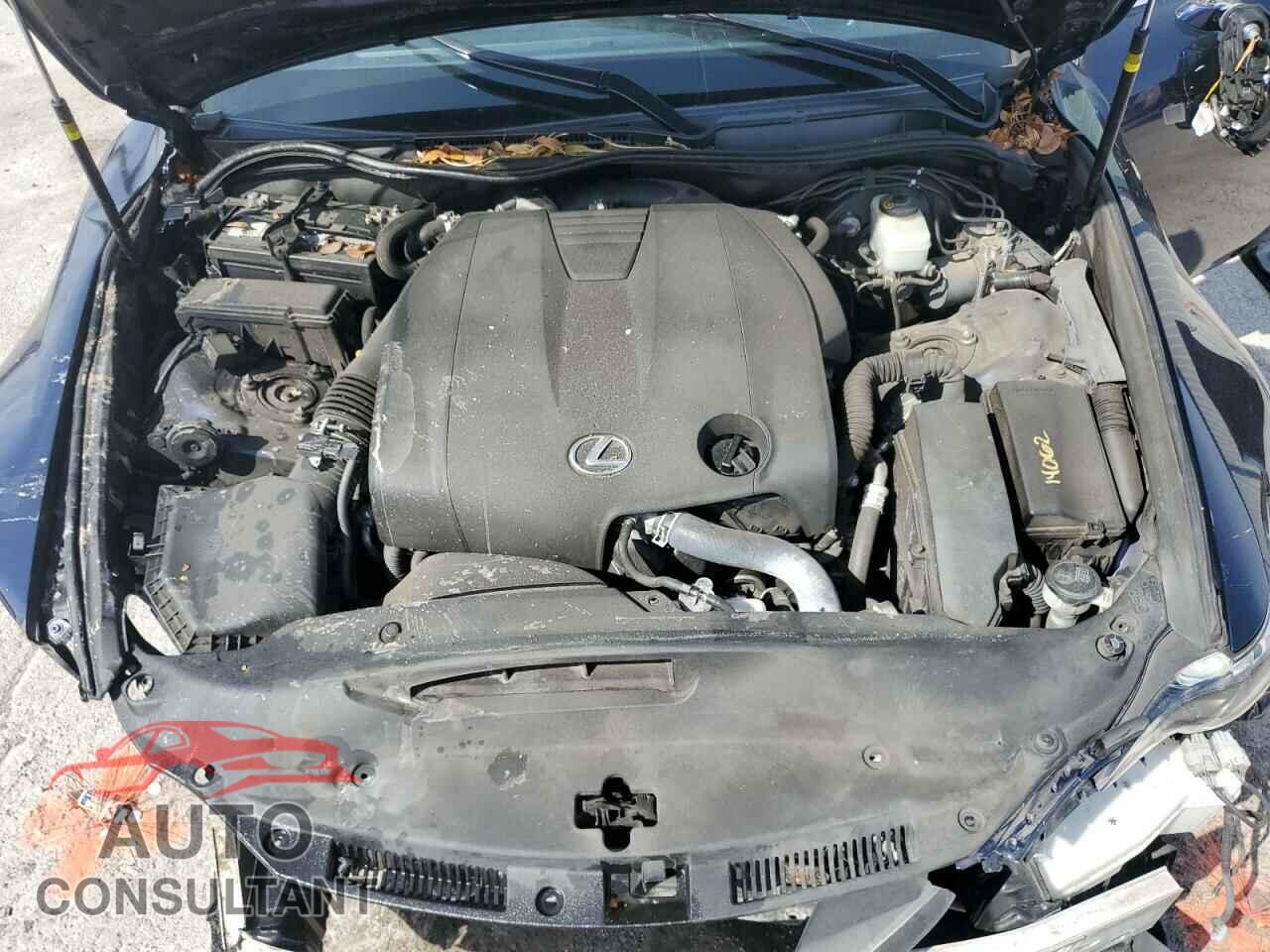 LEXUS IS 2015 - JTHBF1D22F5057707