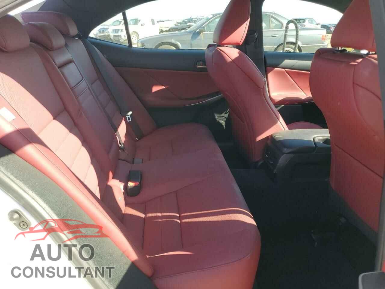 LEXUS IS 2019 - JTHBA1D20K5085806