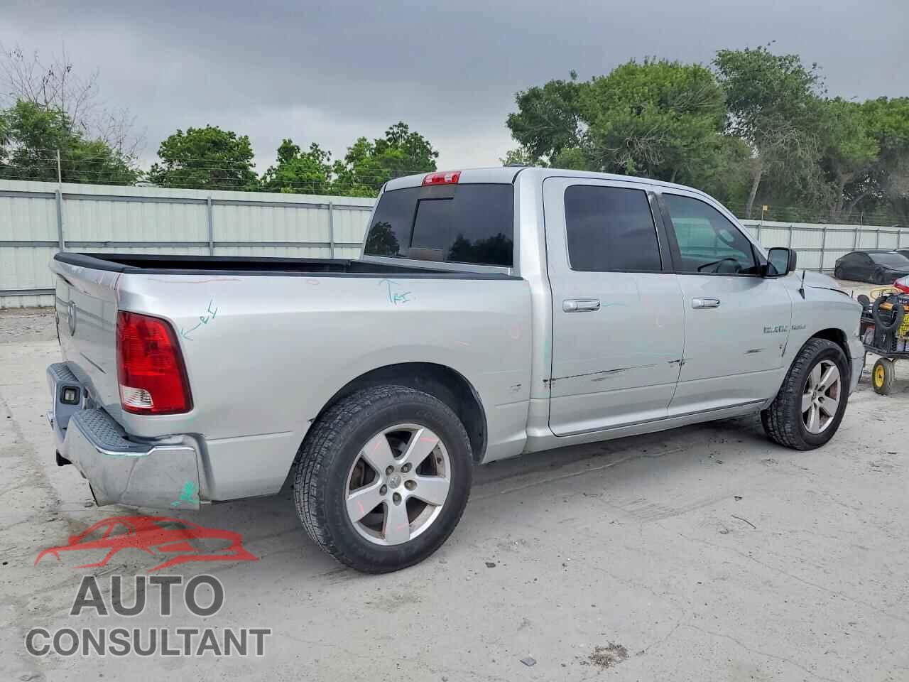 DODGE RAM 1500 2010 - 1D7RB1CT8AS133310