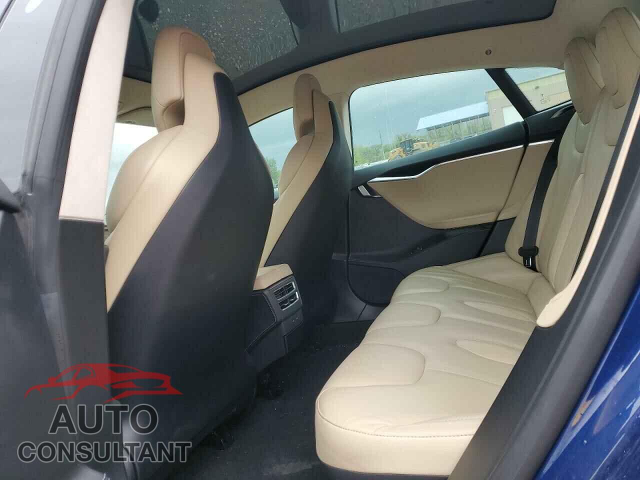 TESLA MODEL S 2017 - 5YJSA1E2XHF210673