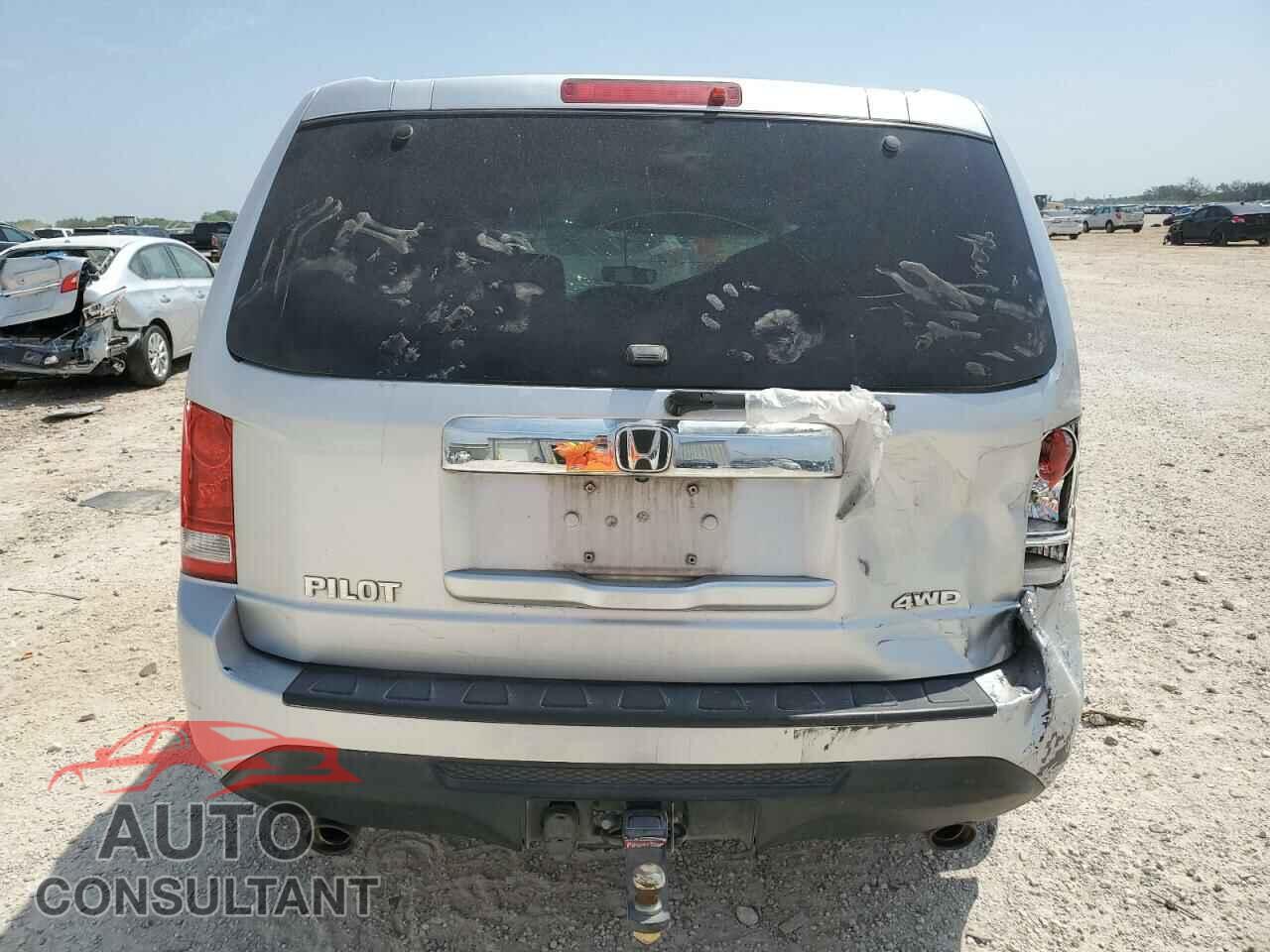 HONDA PILOT 2013 - 5FNYF4H58DB046238