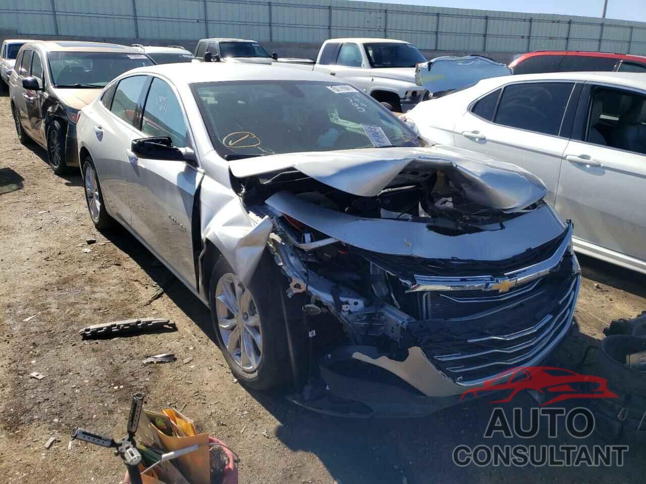 CHEVROLET MALIBU 2022 - 1G1ZD5ST1NF111010