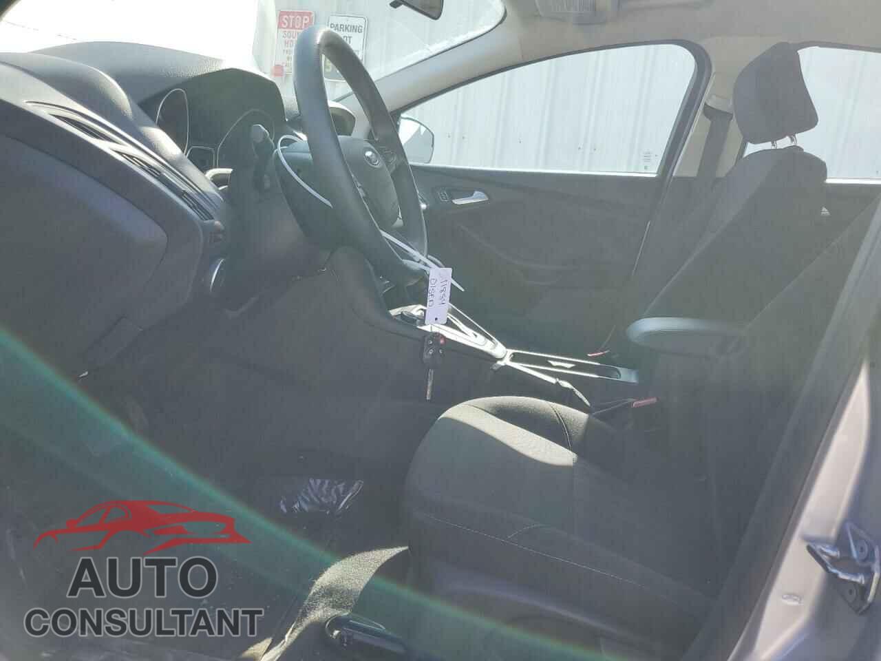 FORD FOCUS 2017 - 1FADP3K27HL281159