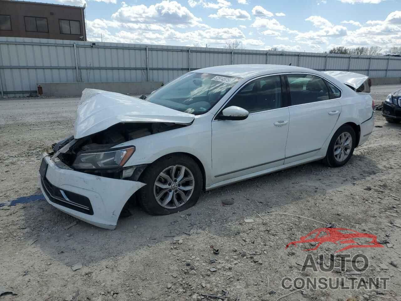 VOLKSWAGEN PASSAT 2017 - 1VWAT7A37HC007323