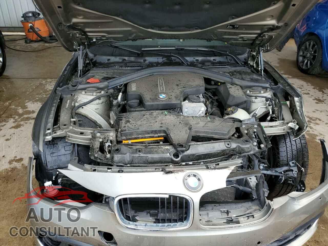 BMW 3 SERIES 2016 - WBA8E5G51GNU20427