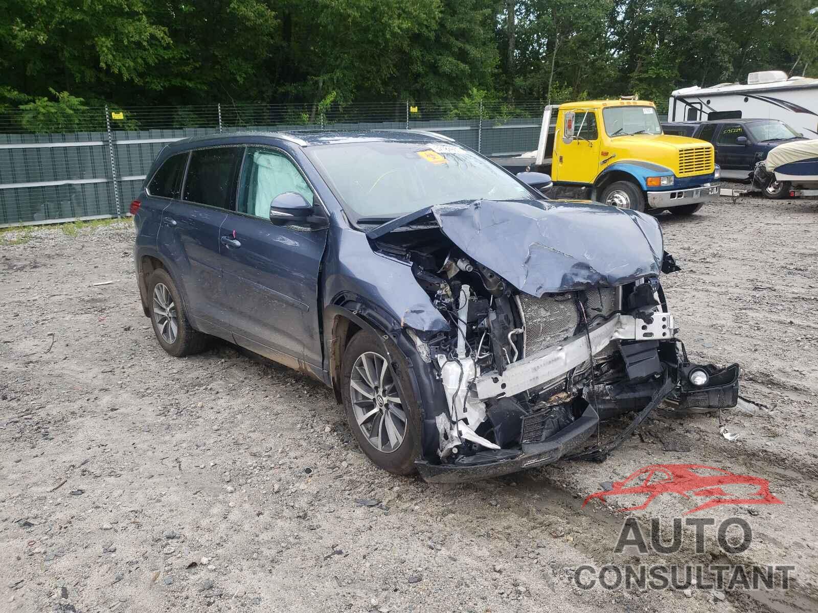 TOYOTA HIGHLANDER 2018 - 5TDJZRFH7JS897411