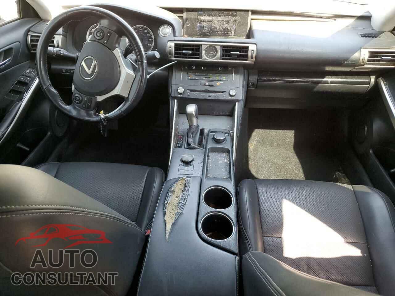 LEXUS IS 2015 - JTHBF1D28F5080621
