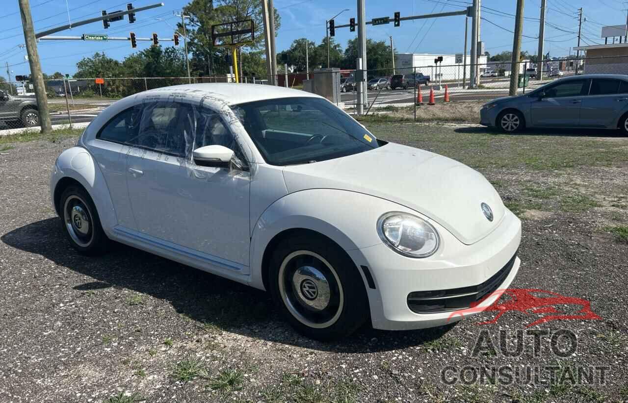 VOLKSWAGEN BEETLE 2012 - 3VWJP7AT9CM622242