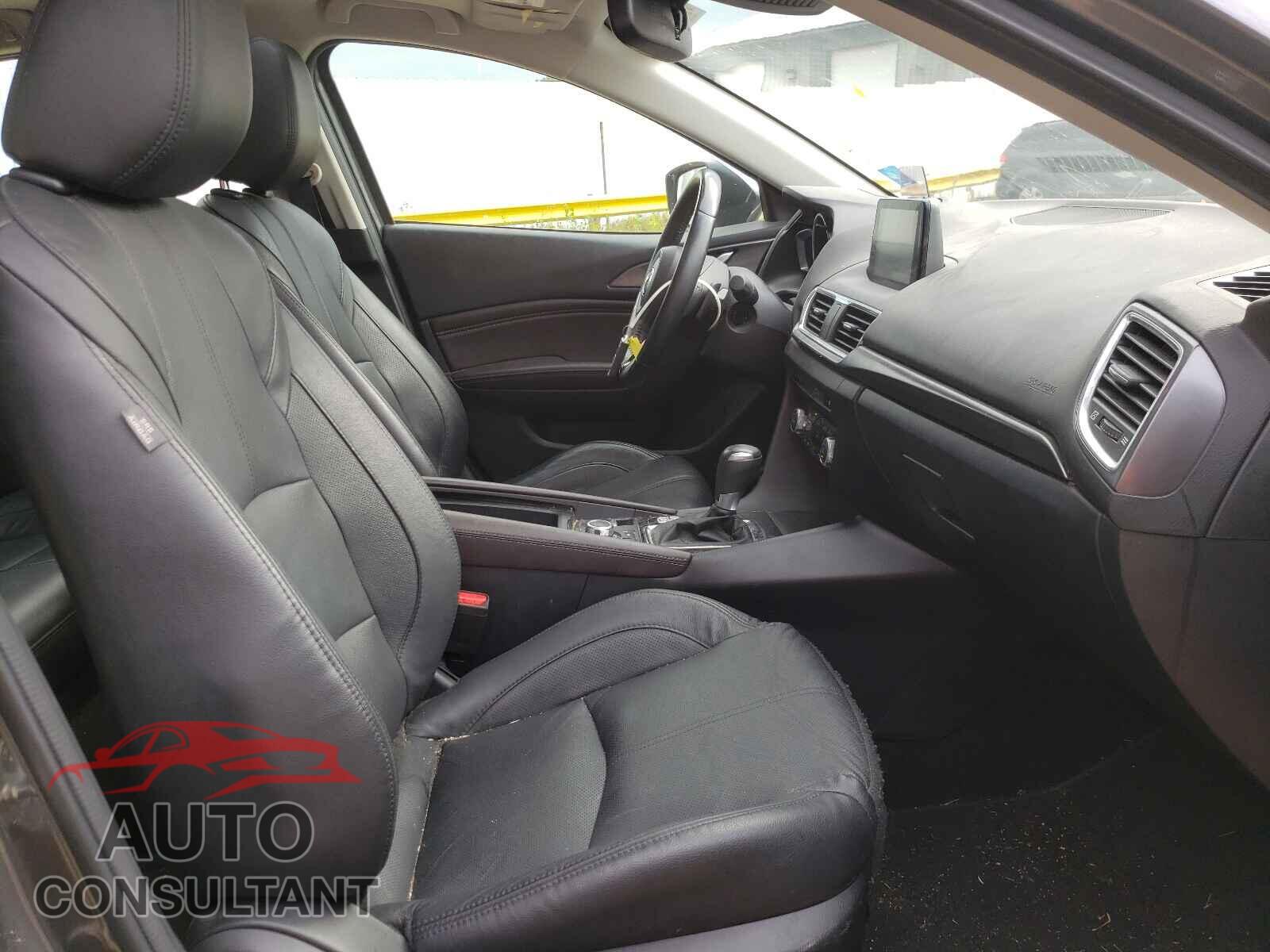 MAZDA 3 2017 - 3MZBN1M38HM149850