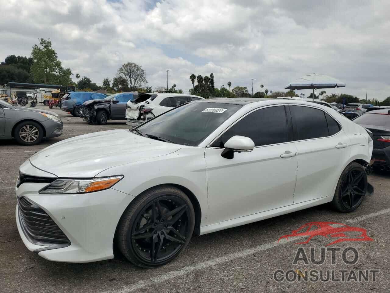 TOYOTA CAMRY 2019 - 4T1B11HK0KU736509