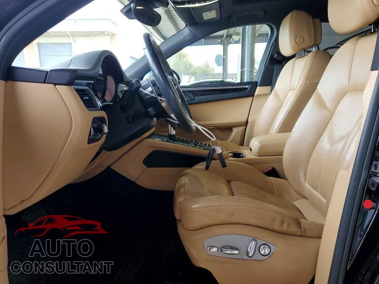 PORSCHE MACAN 2018 - WP1AA2A50JLB06082