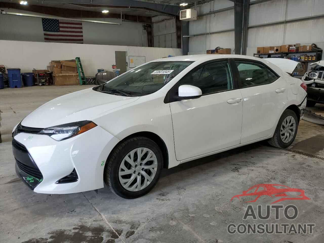 TOYOTA COROLLA 2018 - 5YFBURHE2JP854481