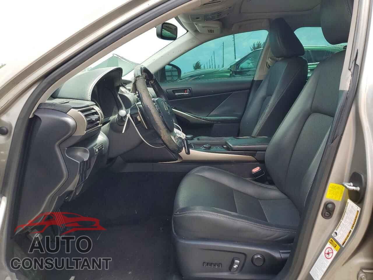 LEXUS IS 2014 - JTHBF1D25E5024201