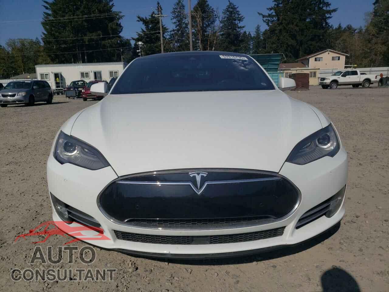 TESLA MODEL S 2015 - 5YJSA1E20FF118291