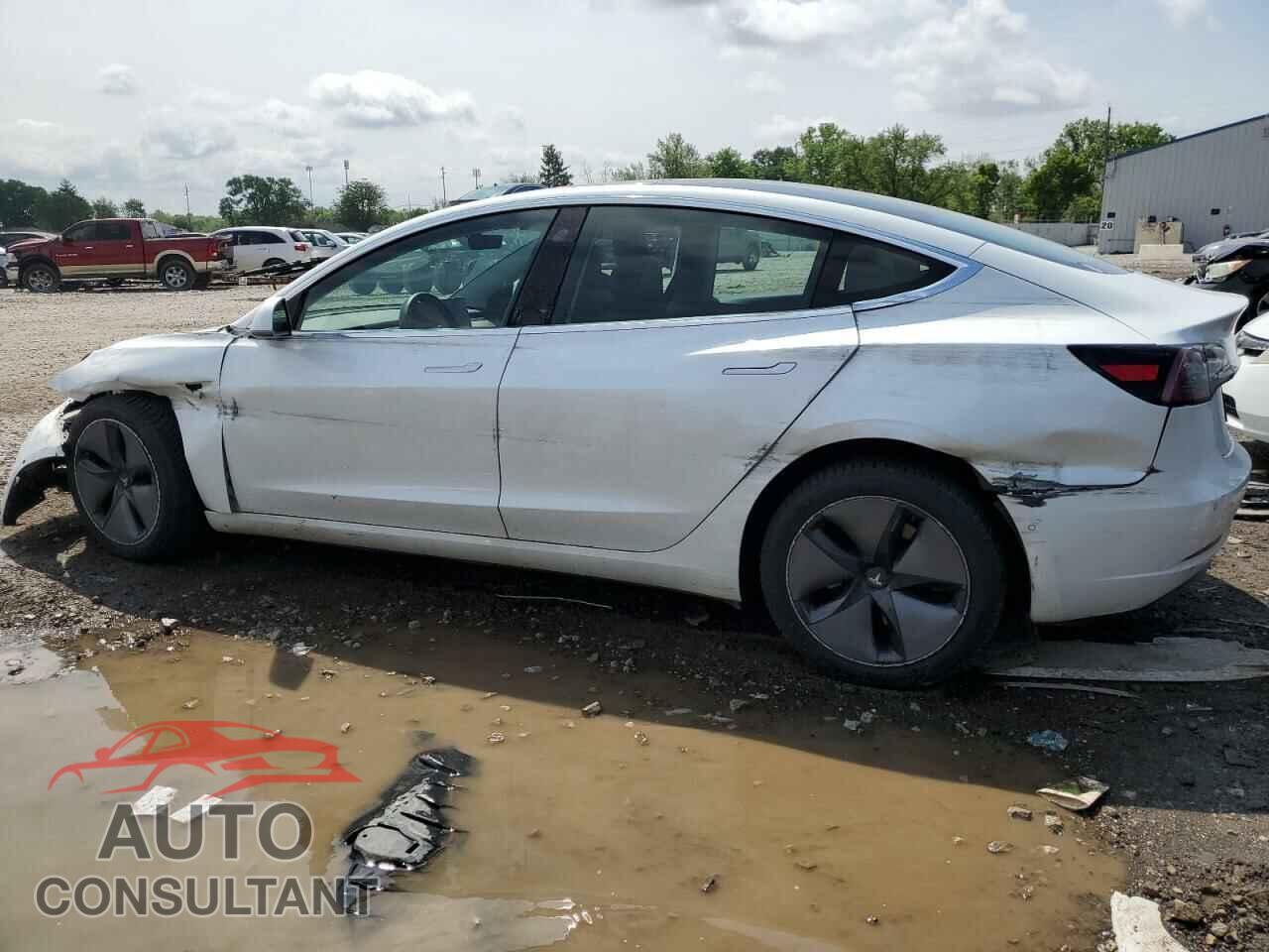 TESLA MODEL 3 2019 - 5YJ3E1EB0KF433241