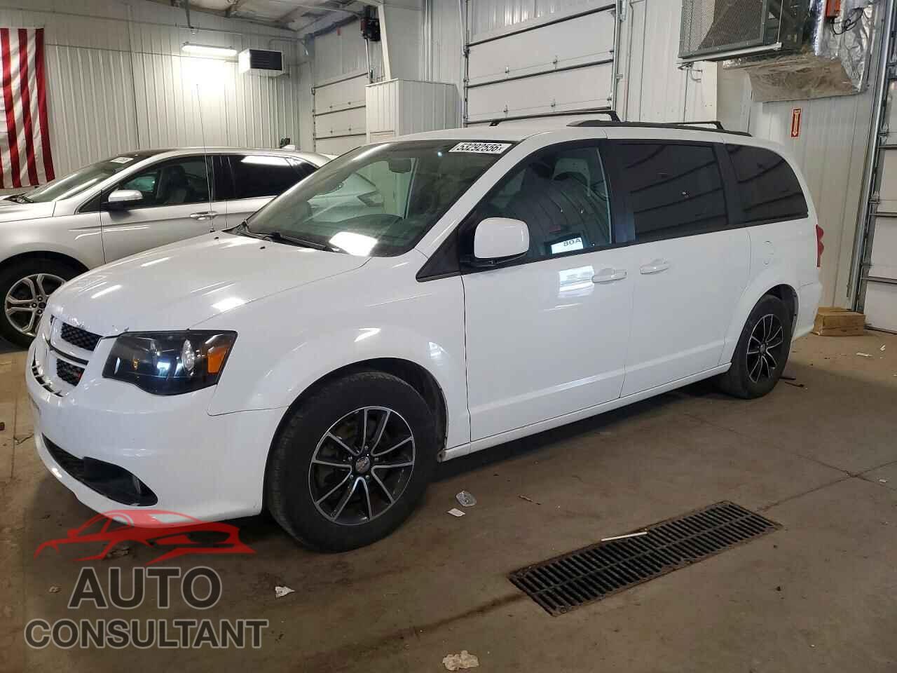 DODGE CARAVAN 2018 - 2C4RDGEG9JR150609