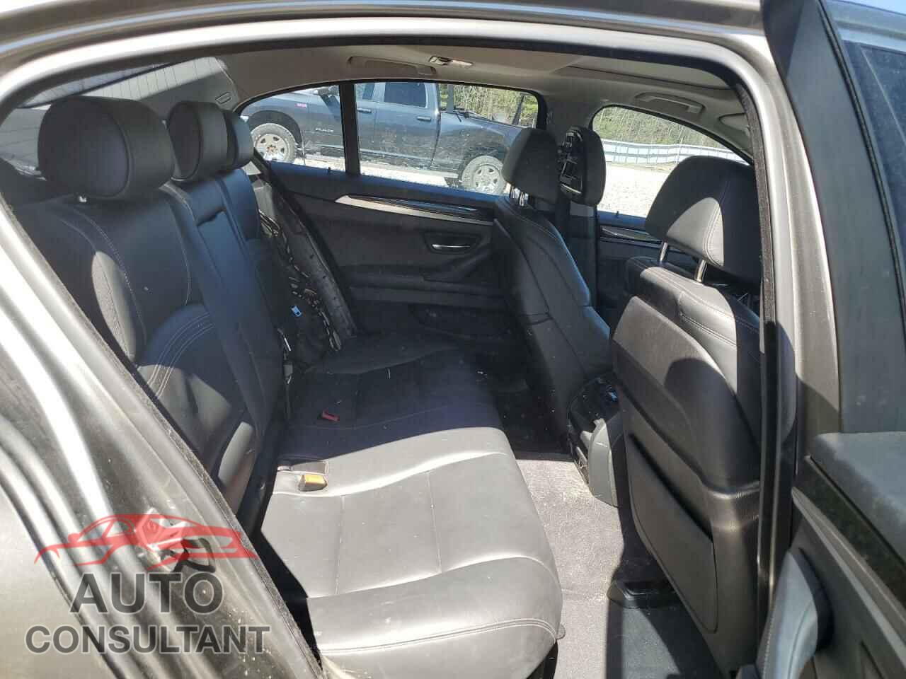 BMW 5 SERIES 2015 - WBA5B3C5XFD545257