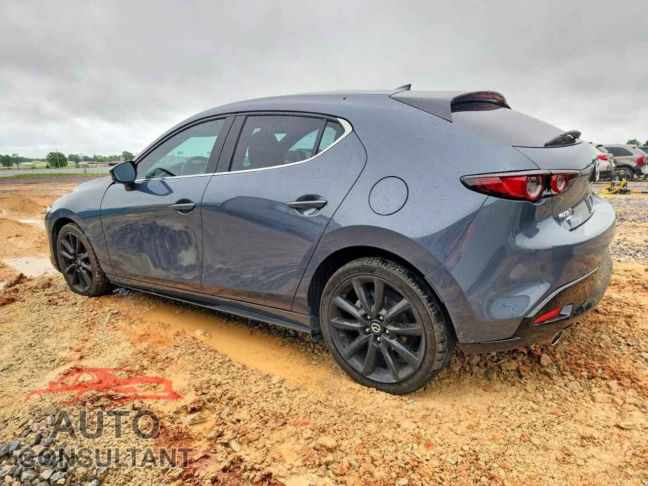 MAZDA 3 2021 - JM1BPBML2M1301034