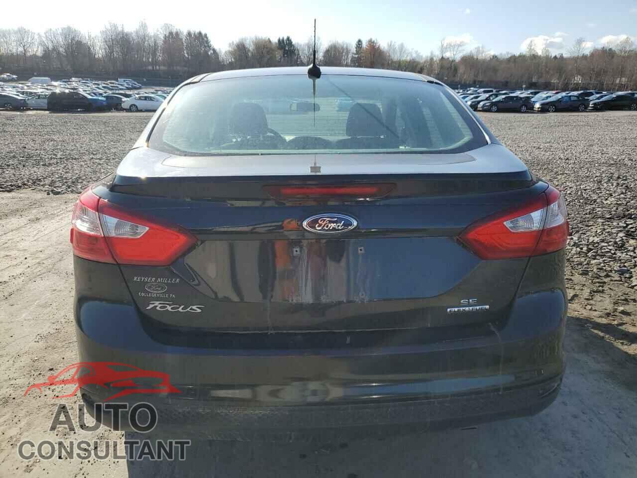 FORD FOCUS 2014 - 1FADP3F2XEL417578