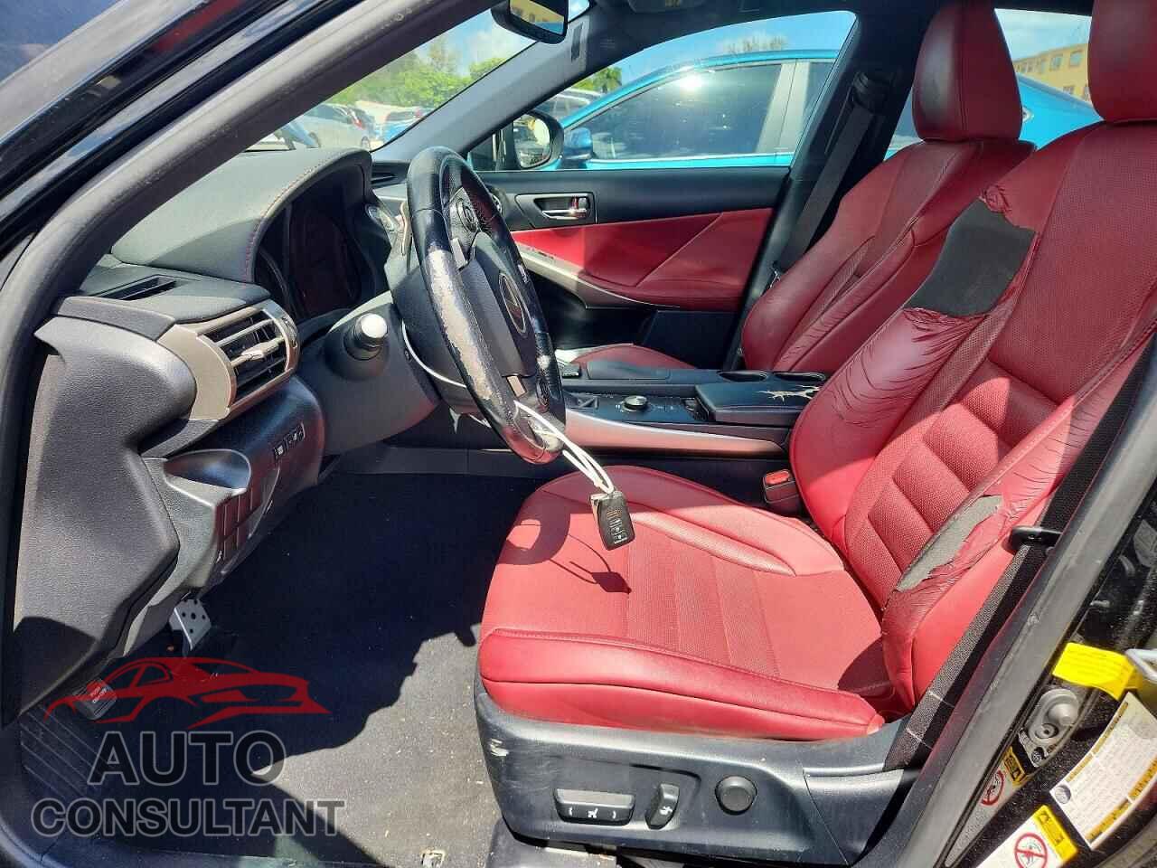 LEXUS IS 2015 - JTHBF1D24F5067767