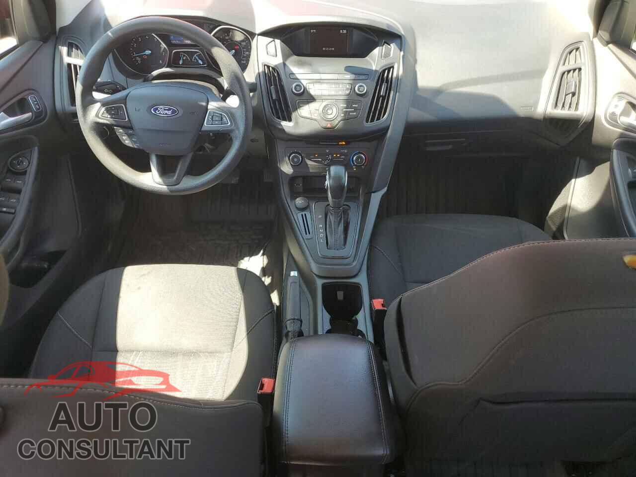FORD FOCUS 2018 - 1FADP3F26JL287700