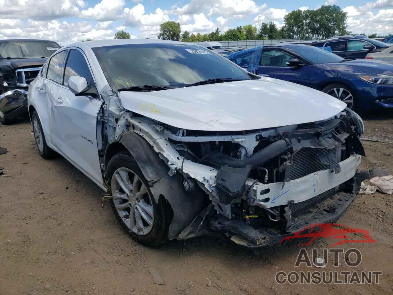 CHEVROLET MALIBU 2017 - 1G1ZE5ST4HF112119