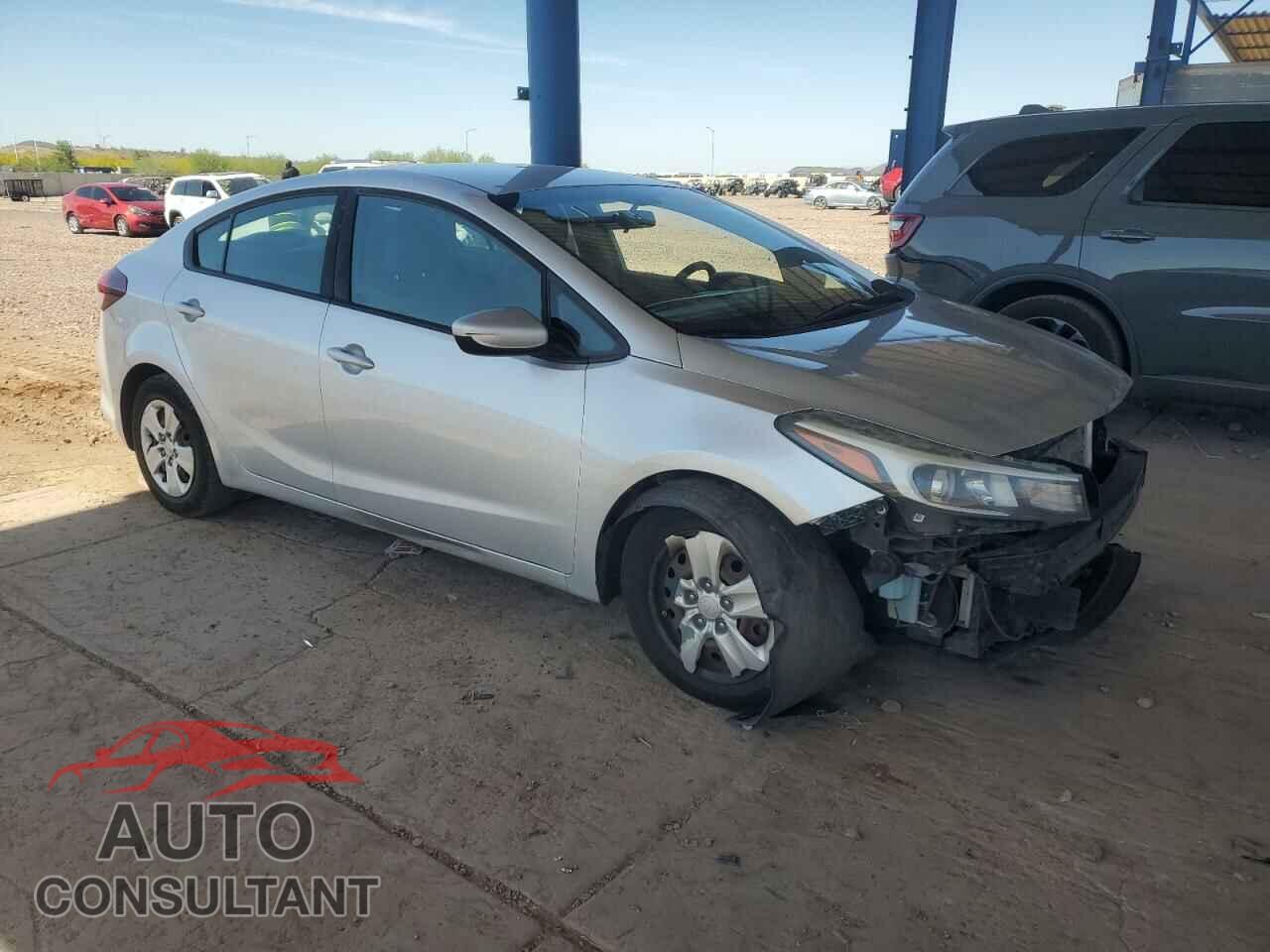 KIA FORTE 2017 - 3KPFK4A76HE026435