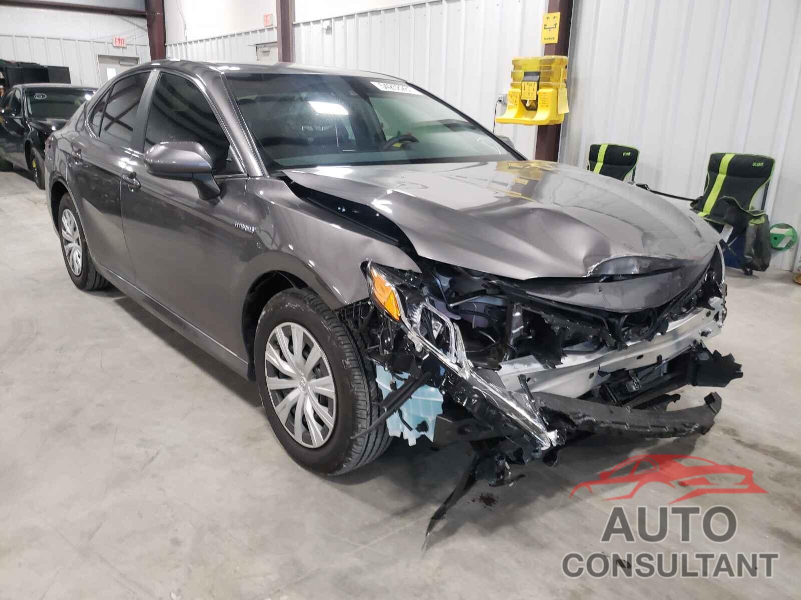 TOYOTA CAMRY 2021 - 4T1C31AK2MU554340