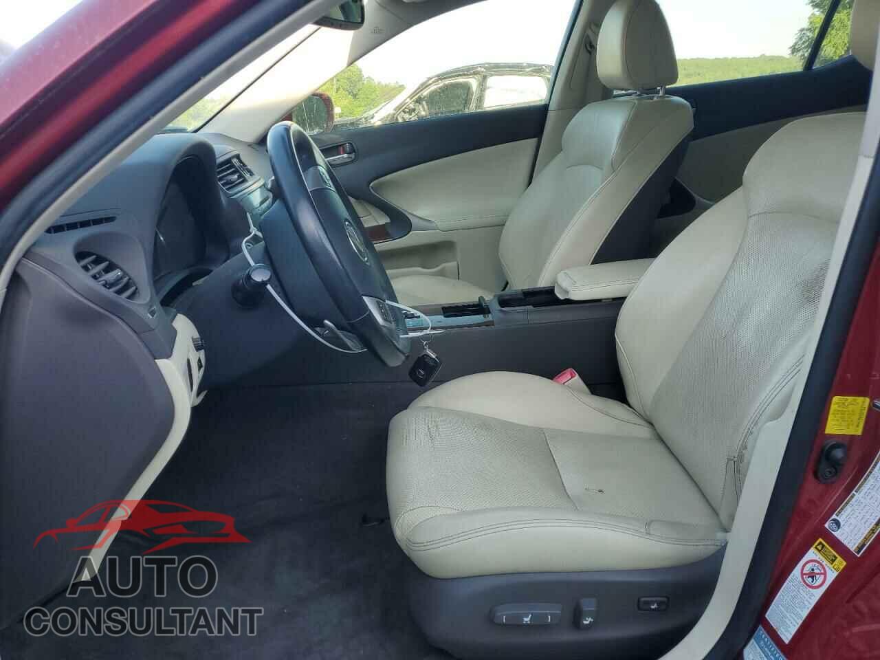 LEXUS IS 2012 - JTHBF5C25C5179014