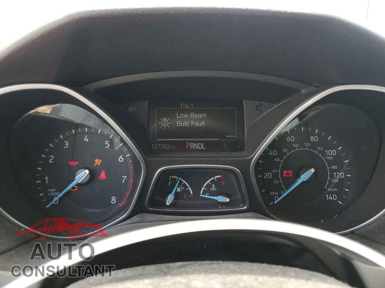 FORD FOCUS 2018 - 1FADP3E22JL201557