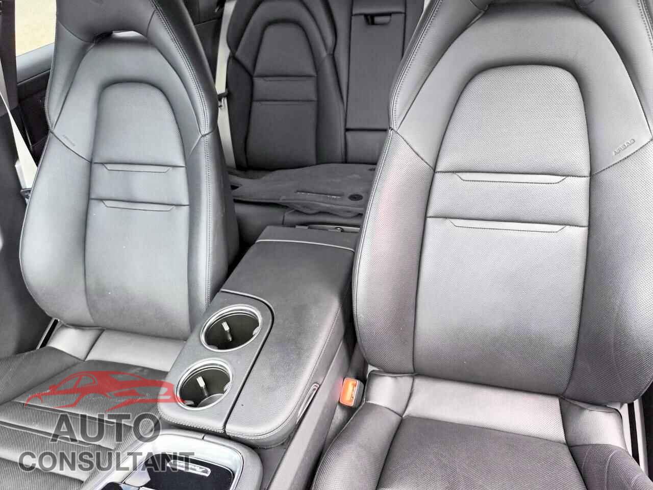 PORSCHE PANAMERA 2023 - WP0AE2A79PL120160