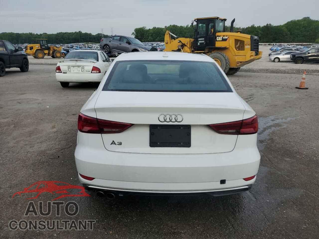 AUDI A3 2018 - WAUAUGFF5J1070292