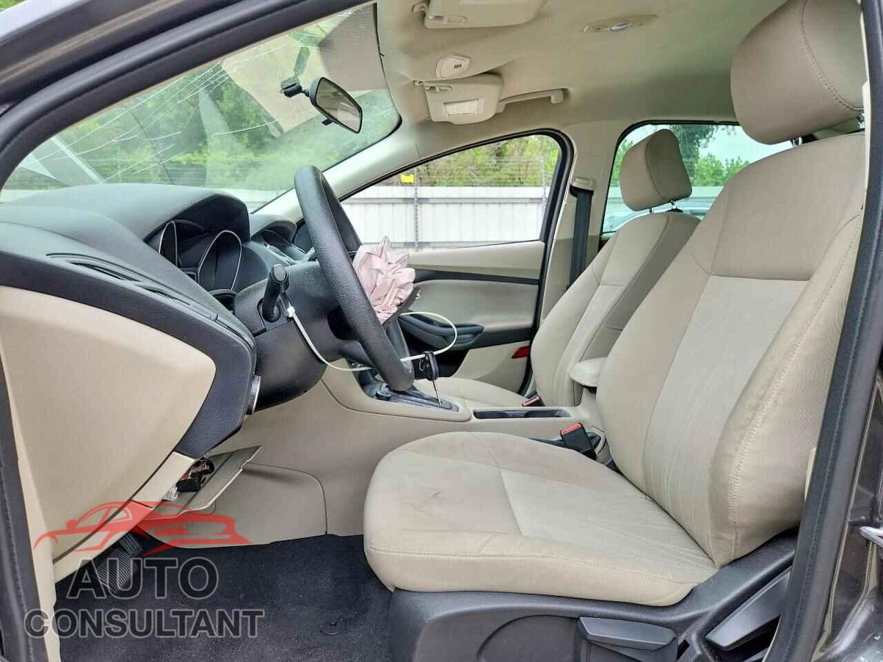 FORD FOCUS 2015 - 1FADP3F24FL344919