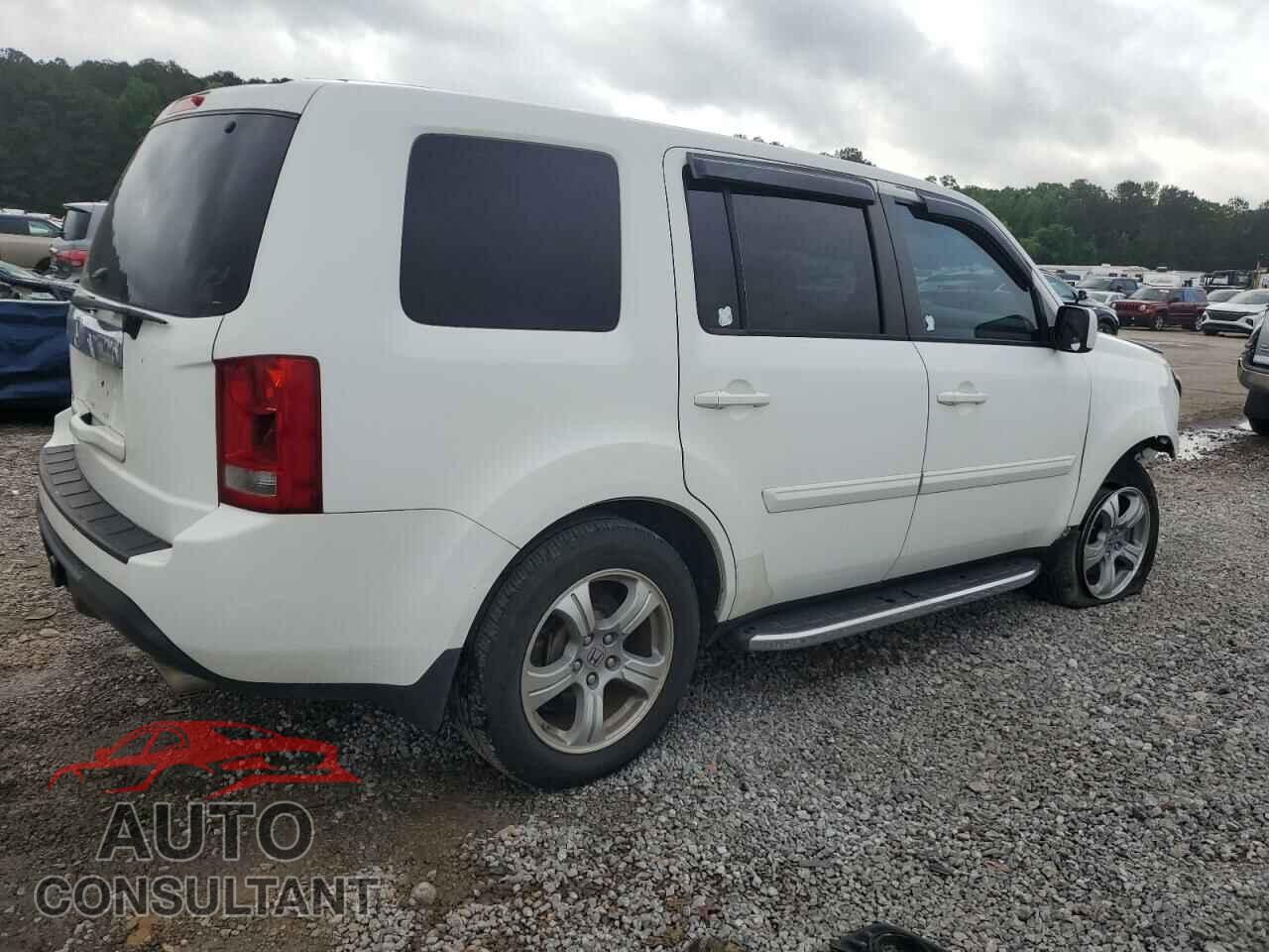 HONDA PILOT 2015 - 5FNYF3H53FB003617
