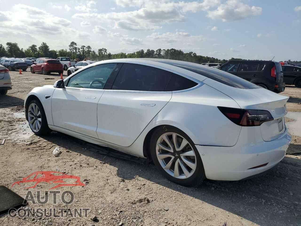TESLA MODEL 3 2018 - 5YJ3E1EA4JF031924