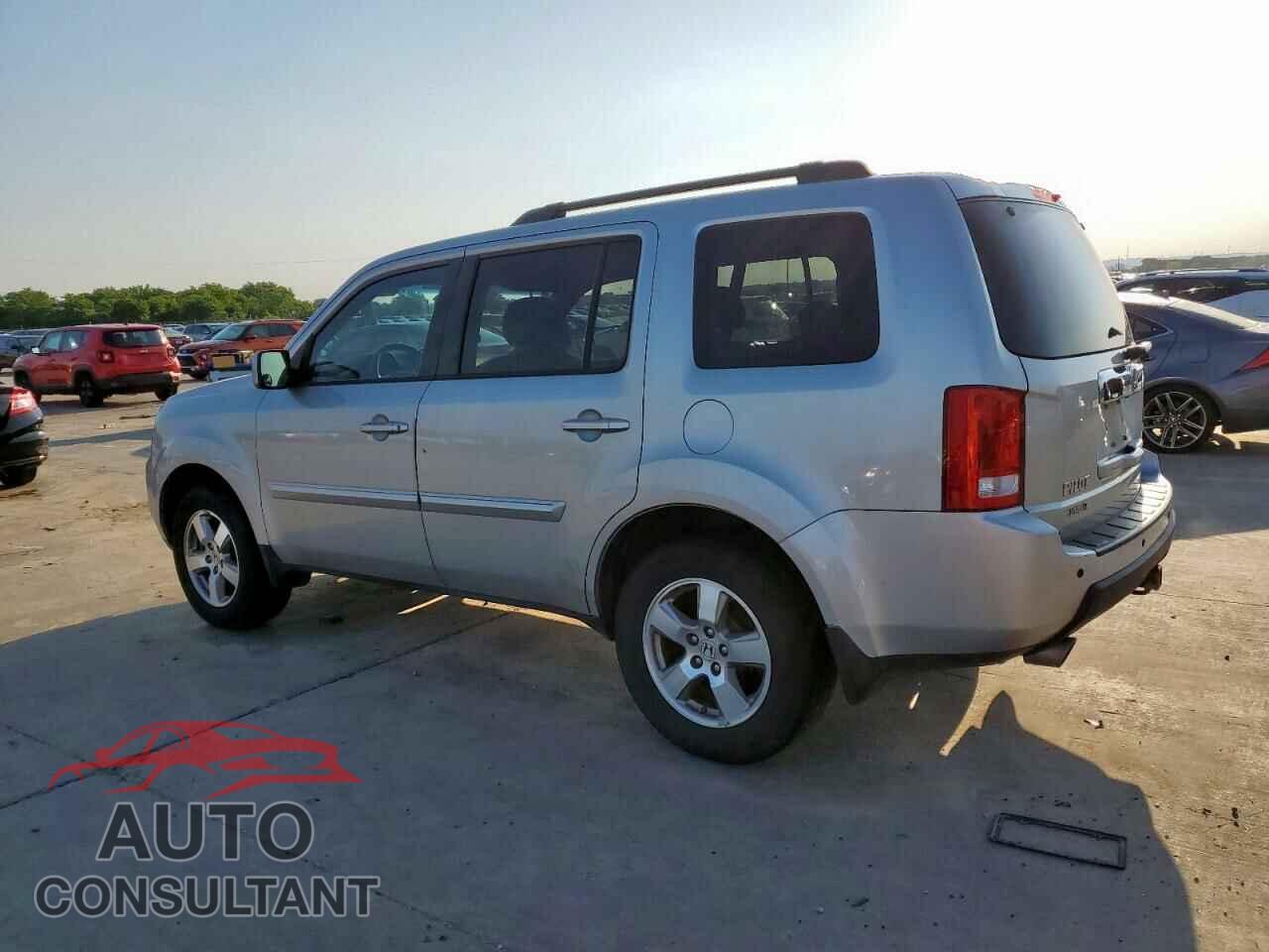 HONDA PILOT 2011 - 5FNYF3H77BB040407