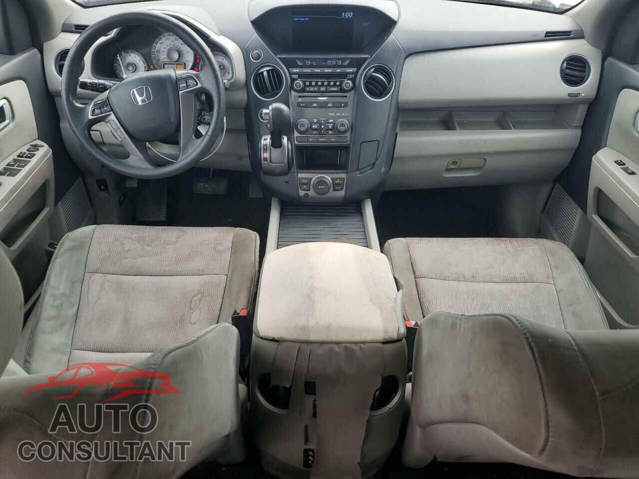 HONDA PILOT 2015 - 5FNYF4H30FB008035
