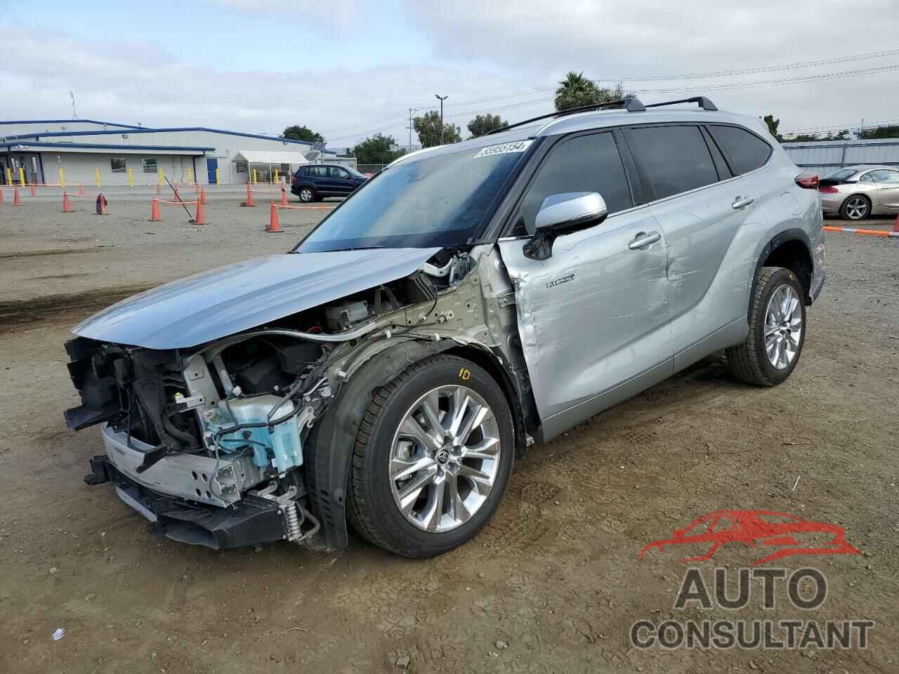 TOYOTA HIGHLANDER 2021 - 5TDYARAHXMS505314