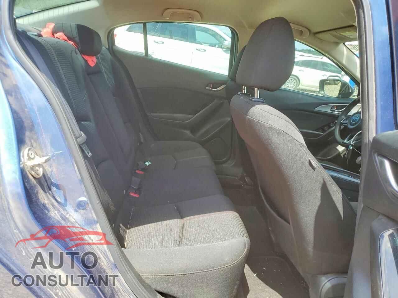 MAZDA 3 2017 - 3MZBN1U79HM103964