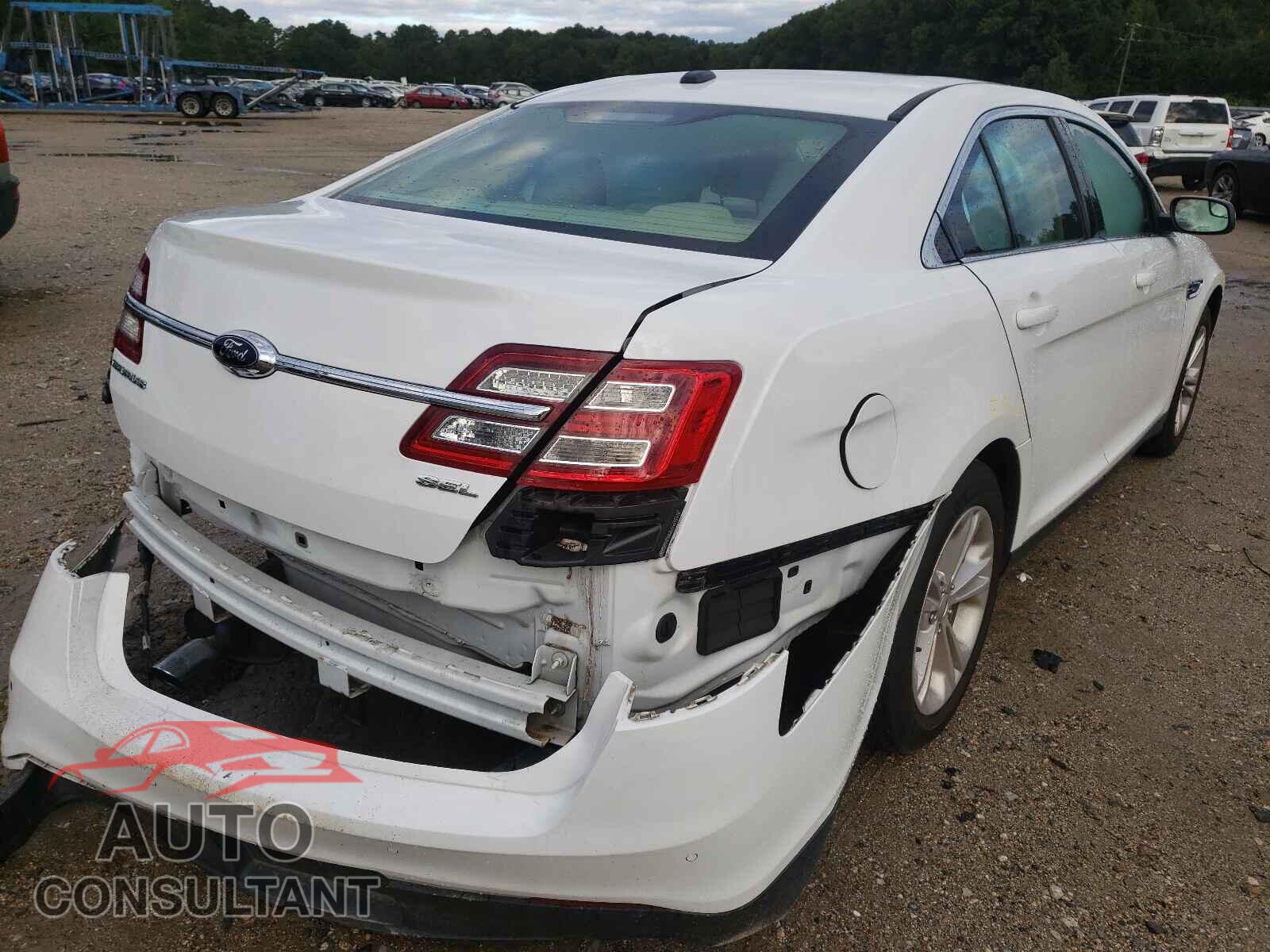 FORD TAURUS 2017 - 1FAHP2E82HG144358