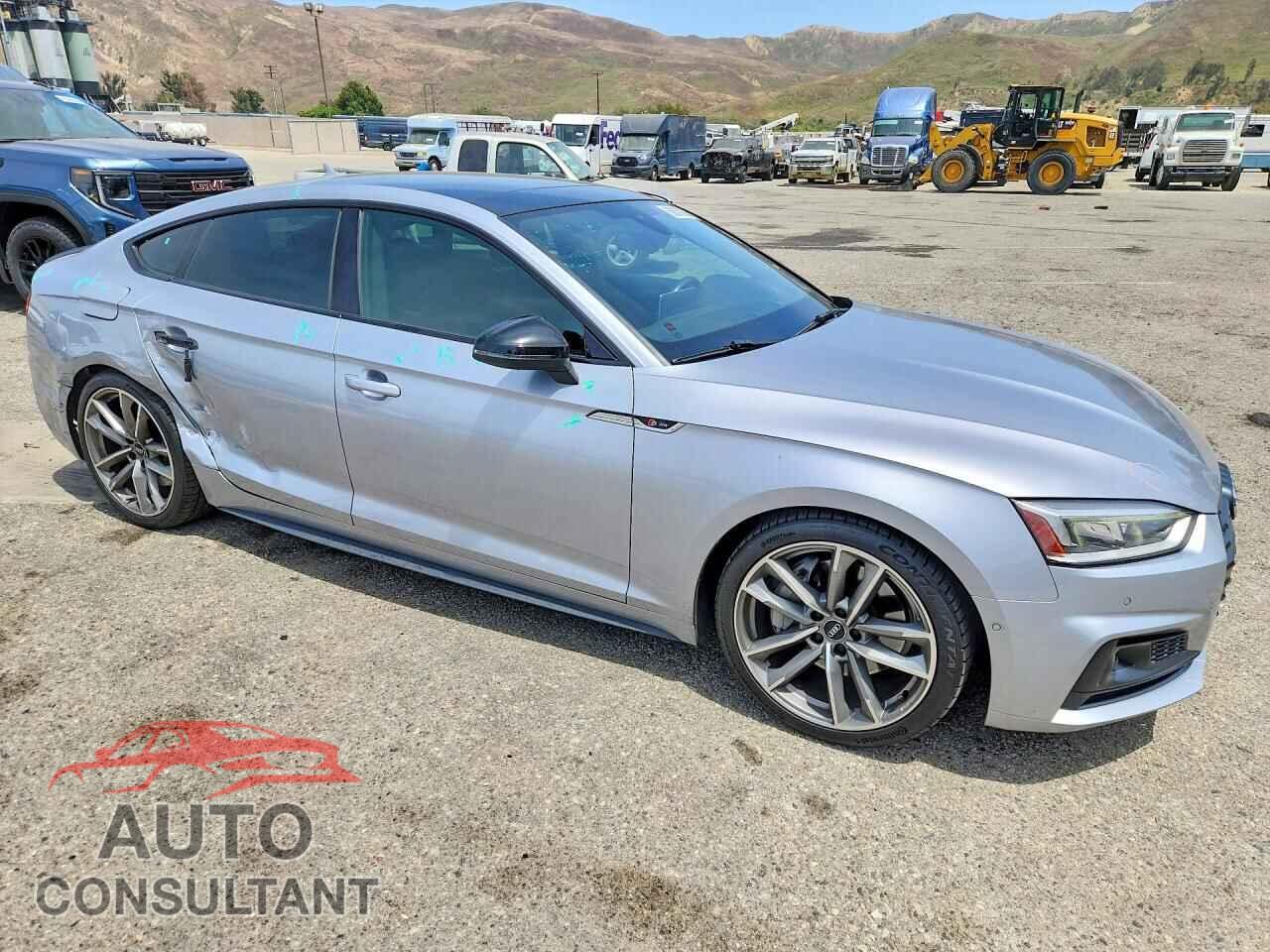 AUDI A5 2019 - WAUFNCF57KA071271