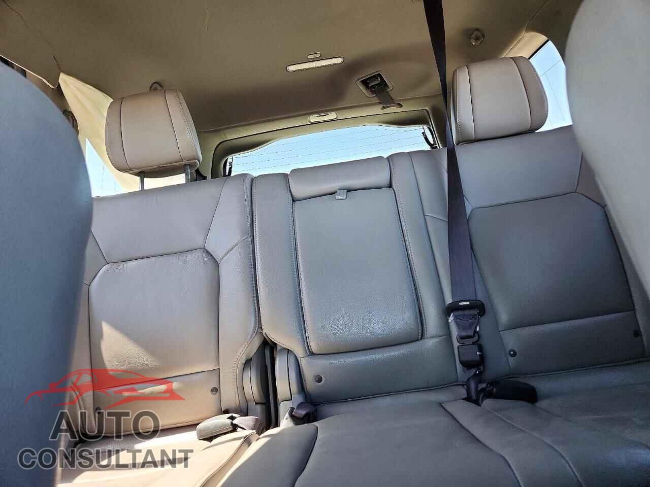 HONDA PILOT 2012 - 5FNYF4H75CB022222