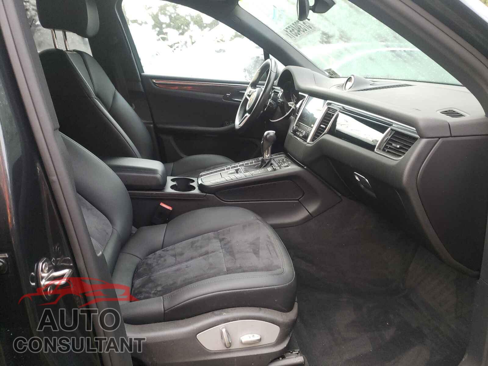 PORSCHE MACAN 2017 - WP1AA2A56HLB06338
