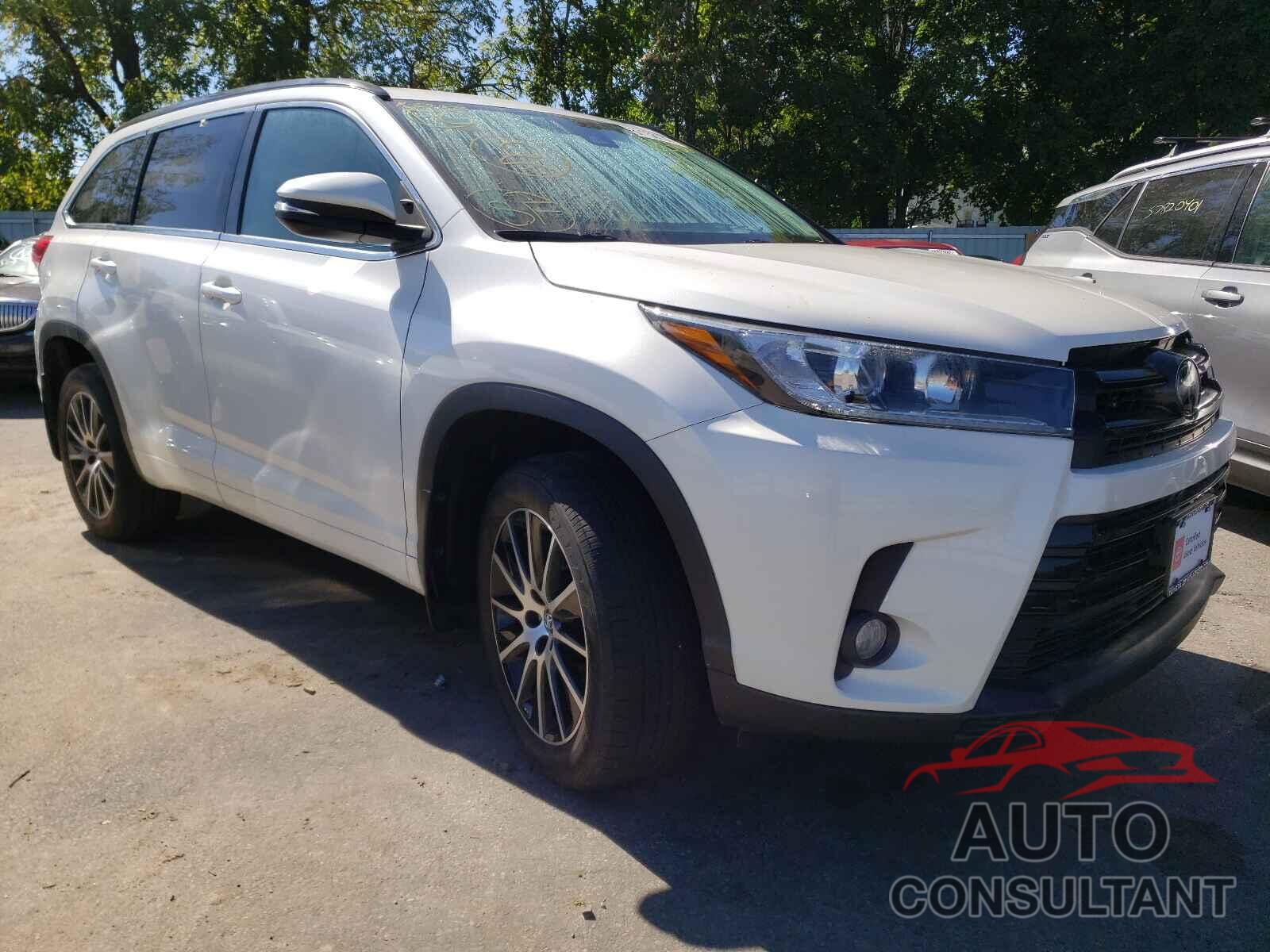 TOYOTA HIGHLANDER 2018 - 5TDJZRFH2JS559205