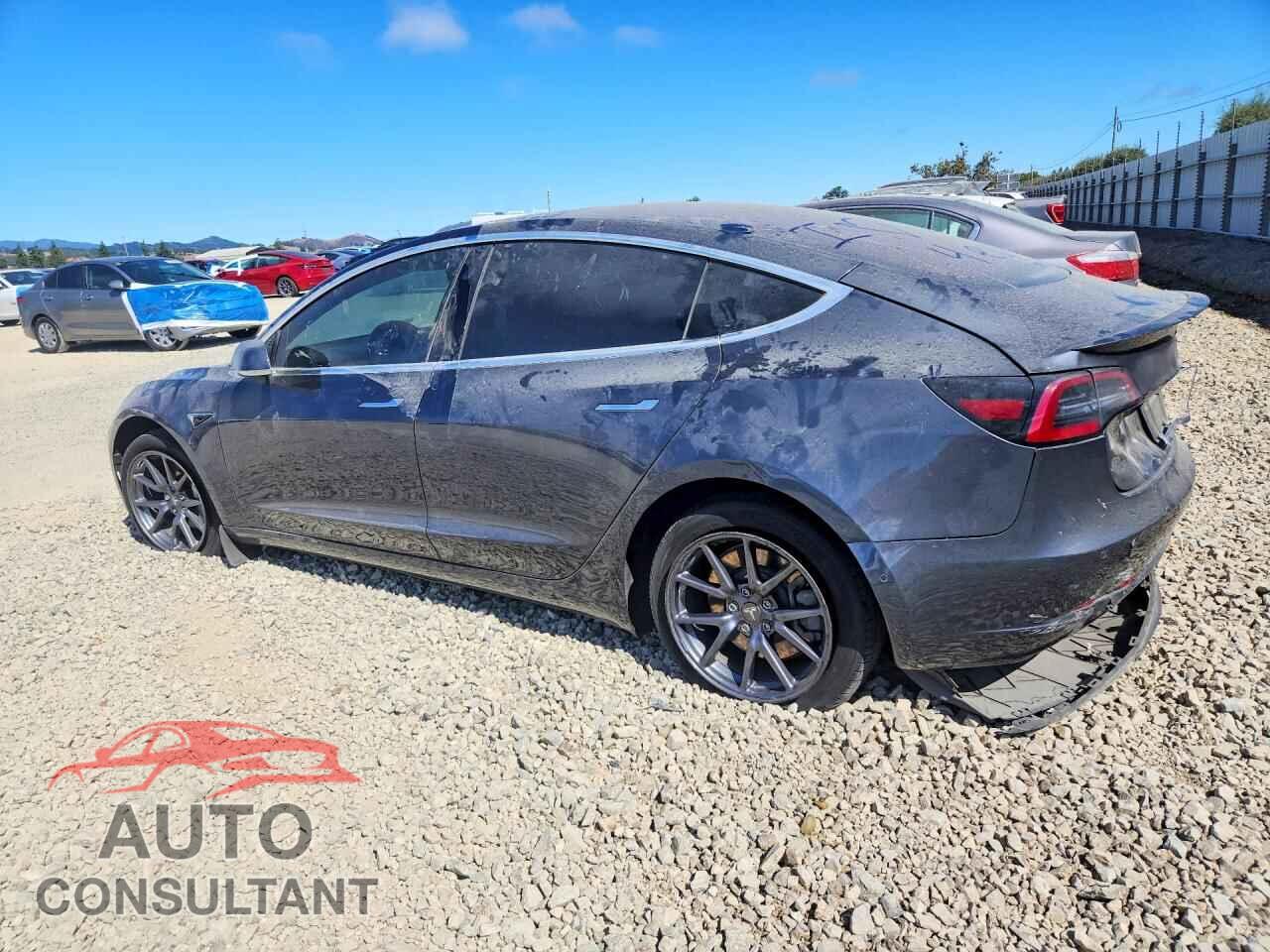 TESLA MODEL 3 2018 - 5YJ3E1EA8JF158109
