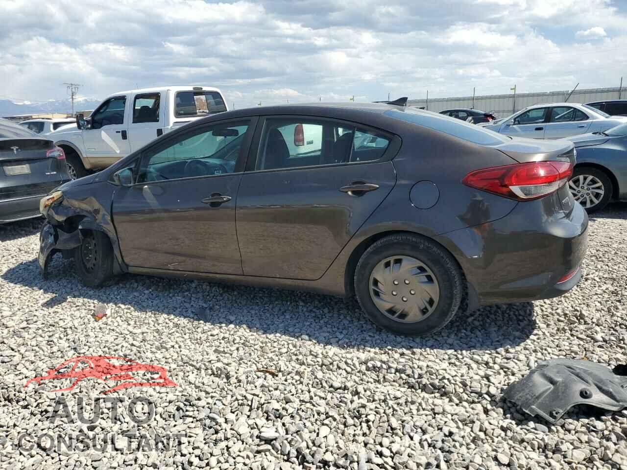 KIA FORTE 2017 - 3KPFK4A76HE037726