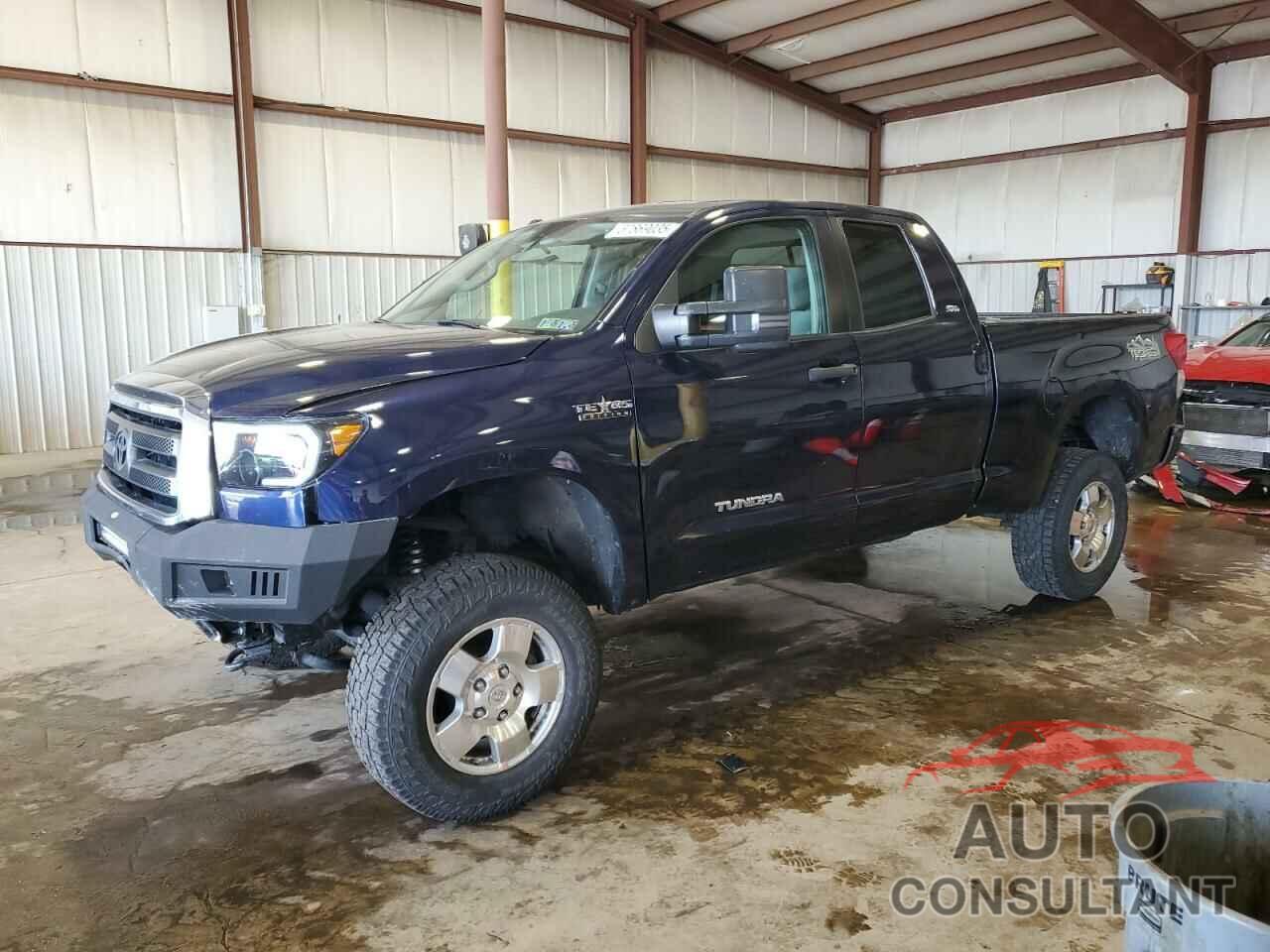 TOYOTA TUNDRA 2010 - 5TFUM5F14AX011577